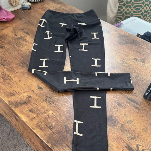 Goldsheep Black and Gold “I”  Leggings - Picture 11 of 11